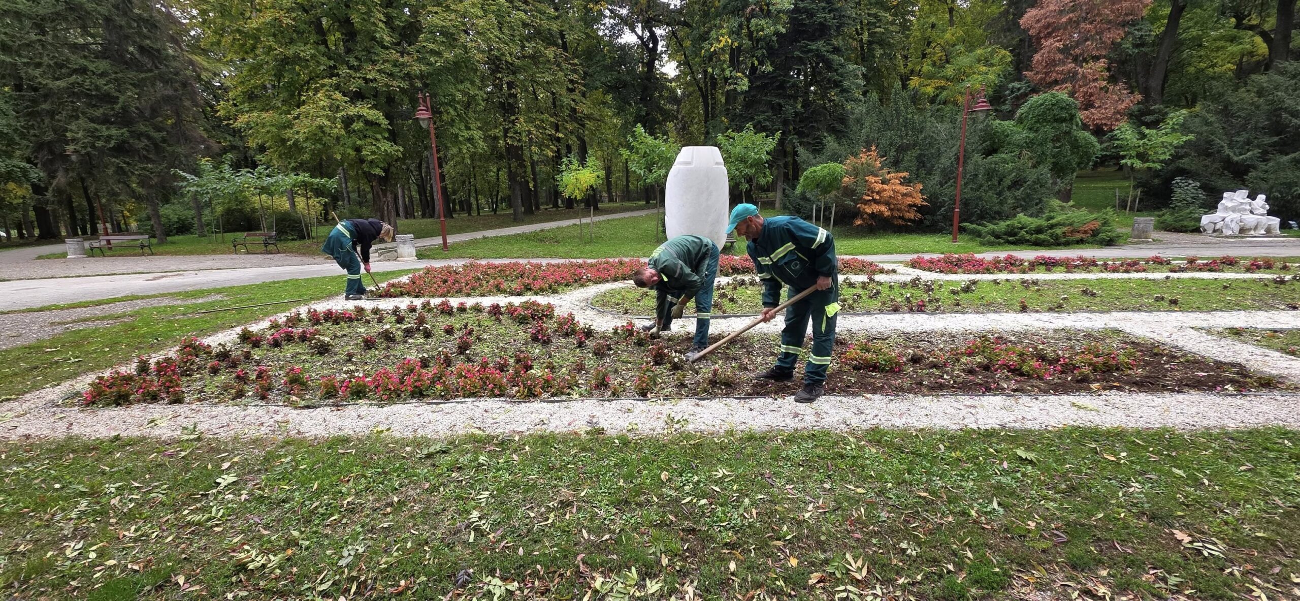 Почетак смене сезонског цвећа!